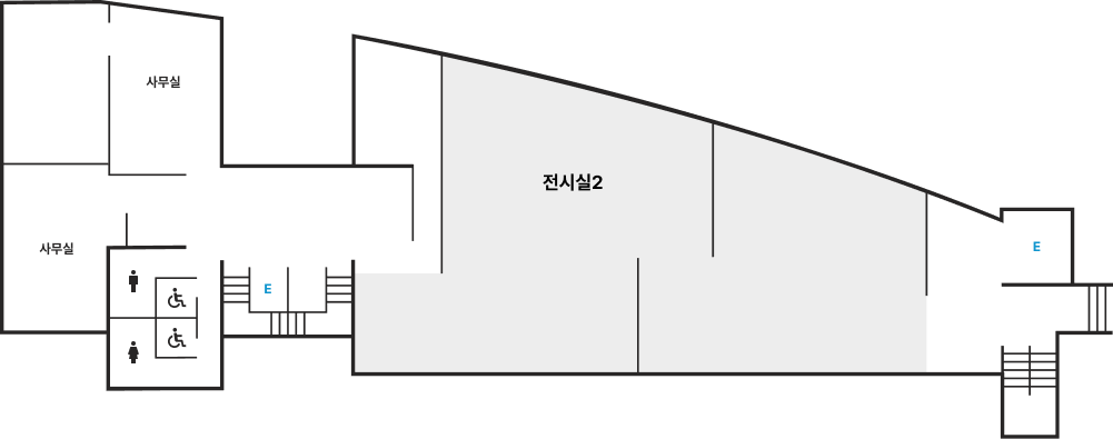 전시실2 평면도로 중앙엘레베이터를 내렸을때 기준으로 왼쪽에 화장실, 사무실, 사무실 있고 오른쪽에 전시실2가 있습니다.